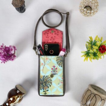 Garden Pattern Mobile Phone Sling Bag – Floral Style Meets Everyday Use