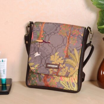 Jungle-Inspired Print Unisex Sling Bag