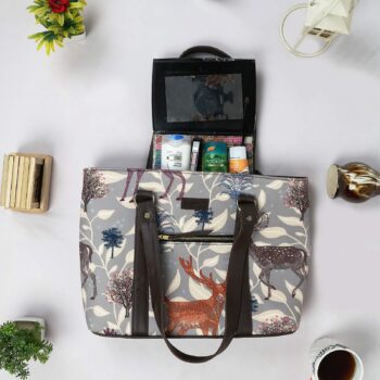 Deer Print Office Tote Bag – Bring Nature to Your Work Routine